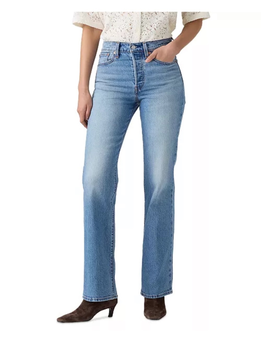 Levi's Wedgie High Rise Bootcut in Light Wash